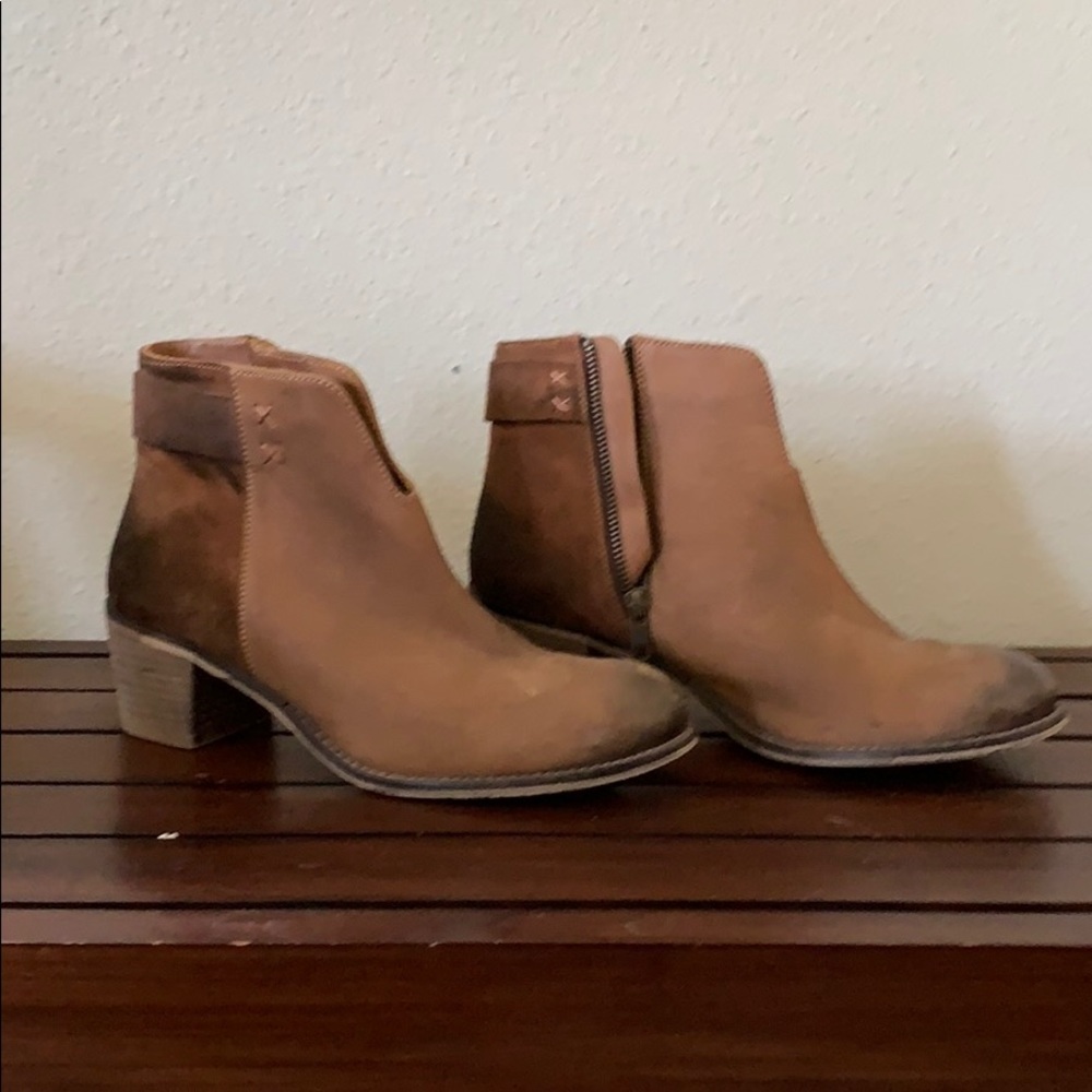 Diba ankle boot size 9